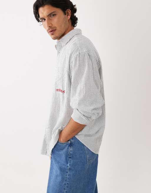 ASOS DESIGN - Chemise rayée oversize avec poche à broderie sur le devant - Noir et blanc, 4 de 5