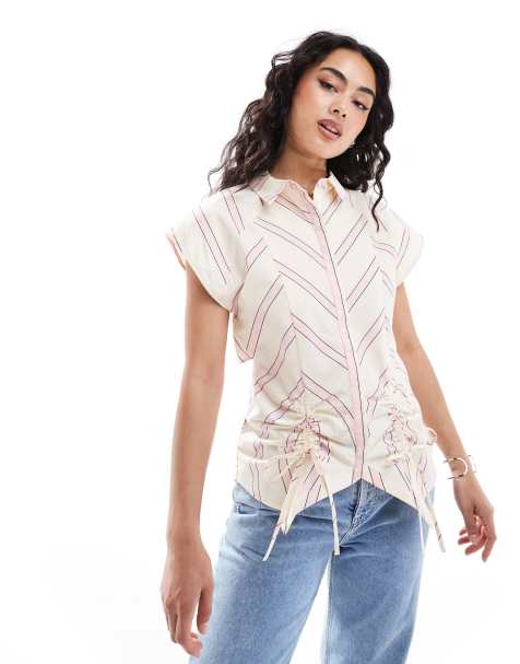 ASOS DESIGN - Chemise sans manches froncée devant à dos ouvert - Rose et blanc rayé - view 1