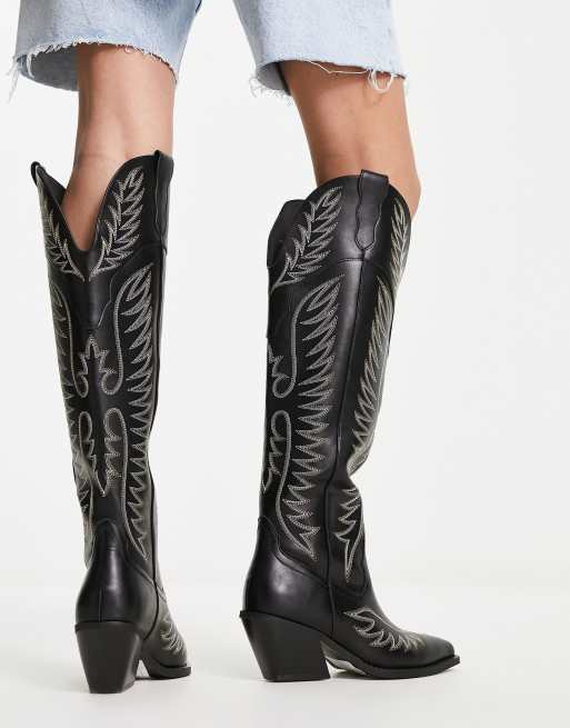 Wide Width Contrast Embroidered Casual Cowboy Boots