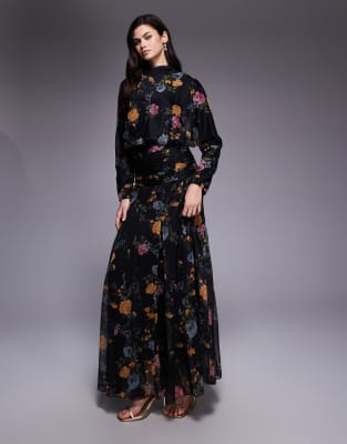 ASOS DESIGN - Chiffon-Maxikleid in Schwarz mit Blumenmuster, gesmokter Taille und Godet-Einsatz-Bunt
