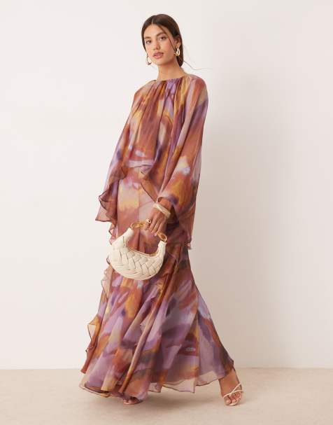 ASOS DESIGN – Chiffon-Maxikleid mit trapezförmigem Overlay, Rüschen und abstraktem lila Muster - view 1
