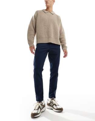 Chino-Karottenhose in Marineblau Marineblau 42 Regular