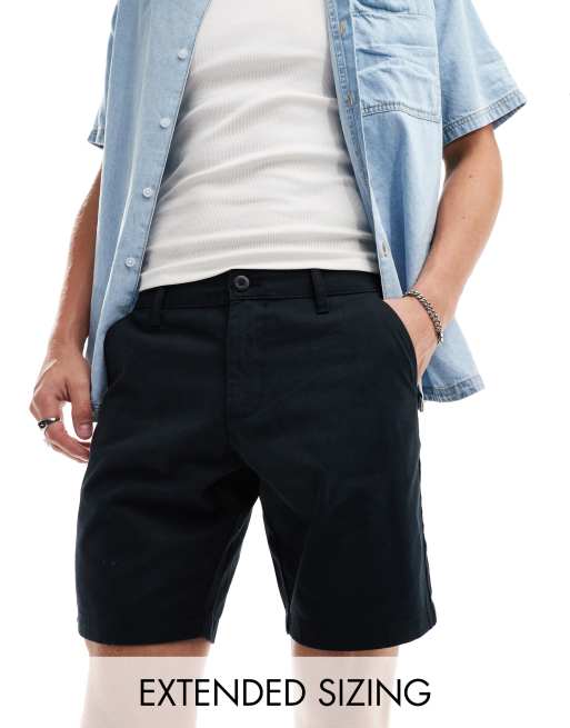 ASOS DESIGN Chino Shorts in Schwarz in normaler Lange mit engem Schnitt ASOS