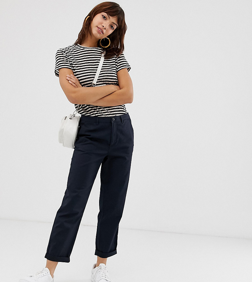 ASOS DESIGN chino trousers in navy-Blue
