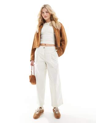 ASOS DESIGN - Chinohose in Buttermilchgelb mit schlichtem Bund-Weiß