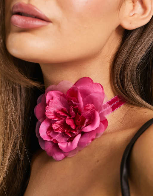 ASOS DESIGN - Choker-ketting met corsage en strikdetail in roze, 4 van 4
