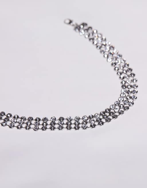 ASOS DESIGN - Choker-ketting met rond kristalontwerp in zilverkleur, 2 van 4