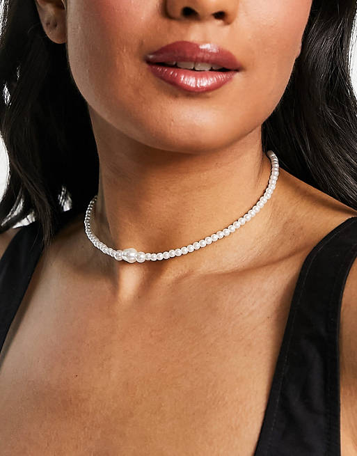 Displacement mørke Mangler ASOS DESIGN choker necklace in graduating faux pearls | ASOS