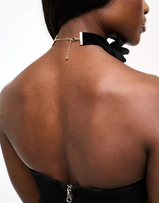 ASOS DESIGN choker necklace with corsage detail in black, 2 of 4