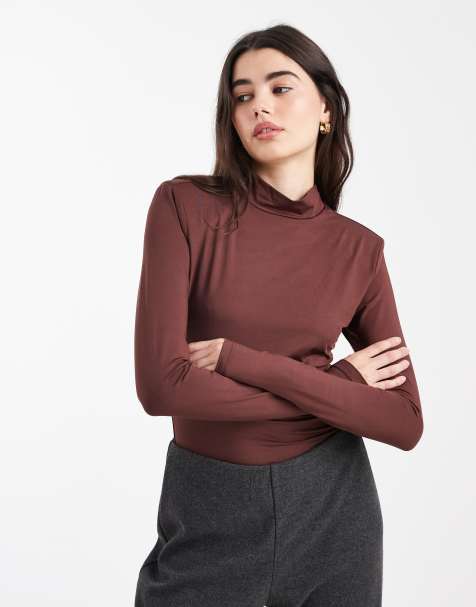 ASOS DESIGN – Chokladbrun, åtsmitande body med hög krage, långa ärmar och vadderade axlar - view 1