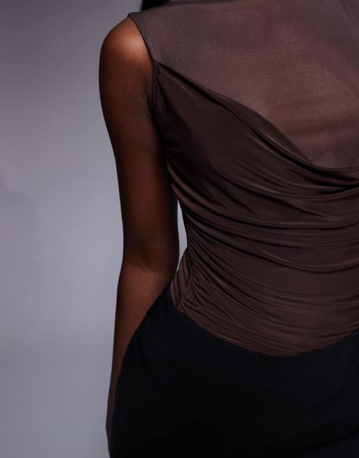 ASOS DESIGN – Chokladbrun body med drapering framtill i mesh och silkigt tyg, 2 av 4
