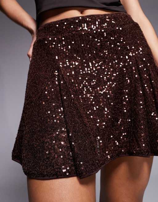 ASOS DESIGN – Chokladbrun, helt paljettutsmyckad, vippig minikjol med klockad kjol