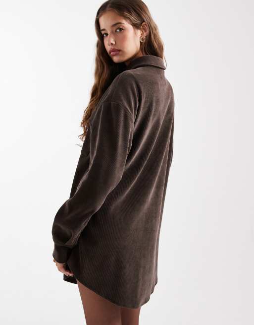 ASOS DESIGN – Chokladbrun, kort skjortklänning i manchester och cargostil, 4 av 4