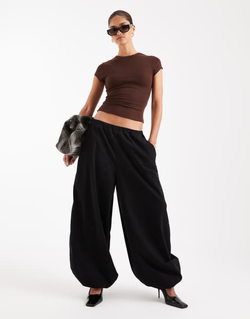 ASOS DESIGN – Chokladbrun, krympt och mjuk t-shirt i lång modell, 2 av 4