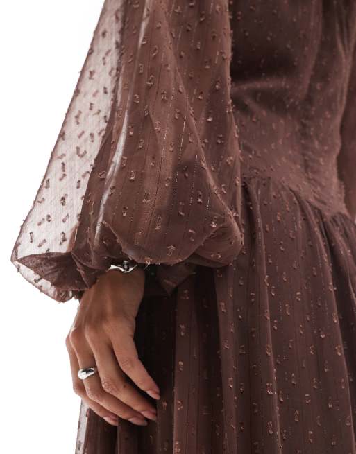 ASOS DESIGN – Chokladbrun maxiklänning i jacquard med hög ringning, klockad kjol och uddkant, 4 av 4