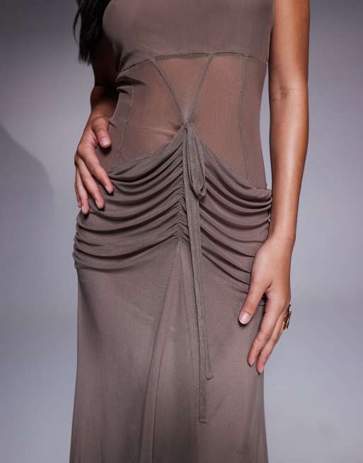 ASOS DESIGN – Chokladbrun maxiklänning i mesh med bandeau-ringning och korsett, 4 av 4