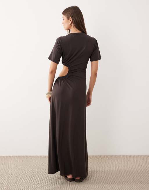 ASOS DESIGN – Chokladbrun maxiklänning med korta ärmar och utskurna detaljer, 4 av 4