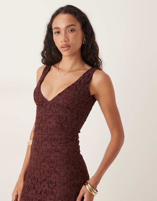 ASOS DESIGN – Chokladbrun maxiklänning med v-ringning i spets, 3 av 4
