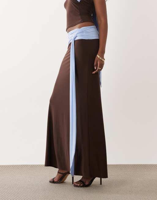 ASOS DESIGN – Chokladbrun, mjuk maxikjol med kontrastfärgad midja, del av set, 2 av 5