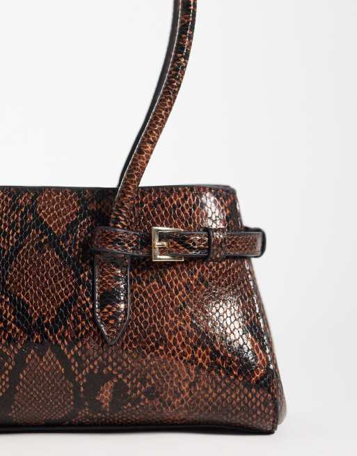 ASOS DESIGN – Chokladbrun, ormskinnsmönstrad axelväska med textur och bälte, 3 av 4