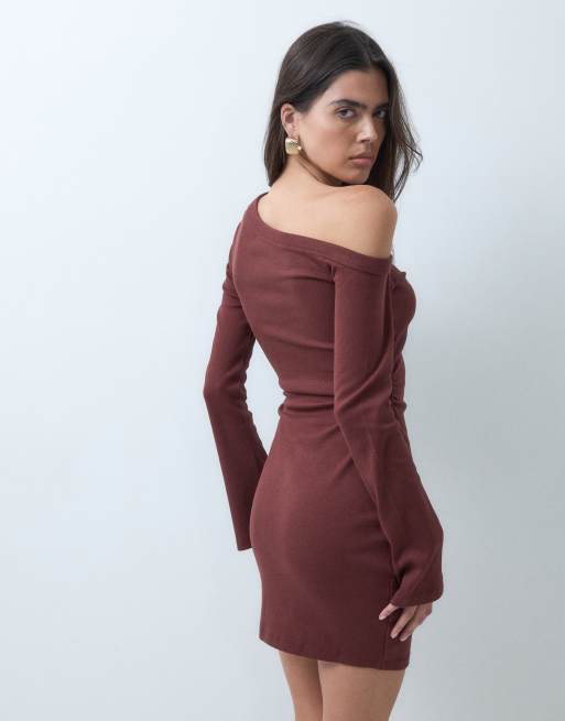 ASOS DESIGN – Chokladbrun, ribbad miniklänning i bomull med asymmetrisk design, 5 av 5