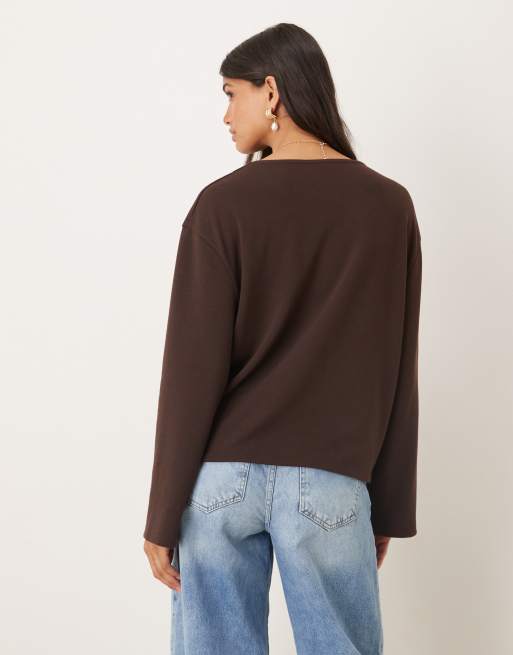 ASOS DESIGN – Chokladbrun, stickad kofta med v-ringning och långa ärmar, 3 av 4