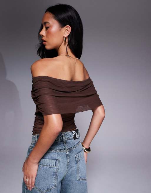 ASOS DESIGN – Chokladbrun topp med bara axlar och nedvikt detalj i mesh, 3 av 4