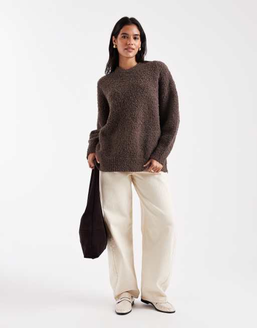 ASOS DESIGN – Chokladbrun tröja i oversize med rundad nederkant av bouclé, 4 av 4