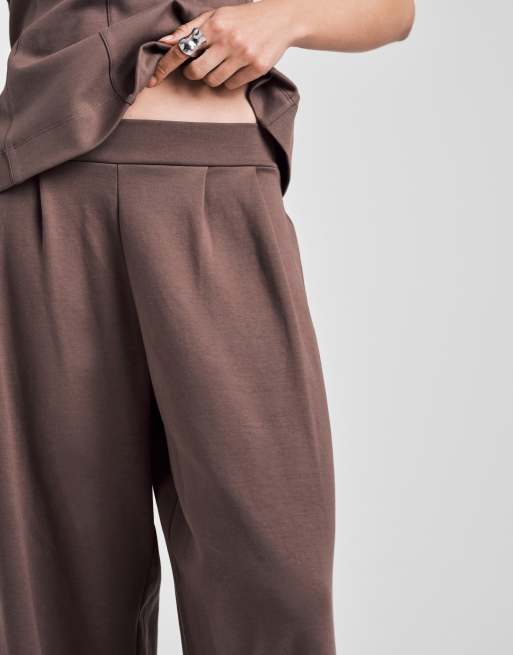 ASOS DESIGN – Chokladbruna byxor med veck framtill och vida ben, del av set, 5 av 5
