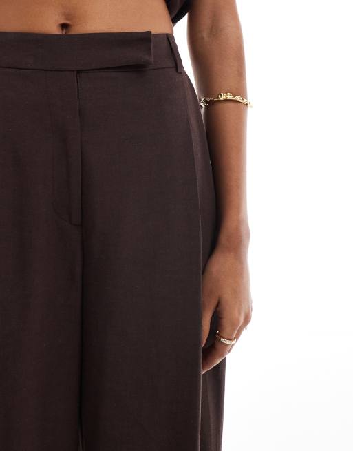 ASOS DESIGN – Chokladbruna, figursydda byxor i linnemix med vida ben, 3 av 4