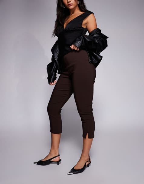 ASOS DESIGN – Chokladbruna, långa capribyxor i bengalin med slits nedtill - view 1