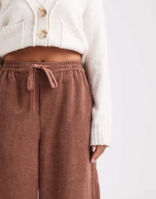 ASOS DESIGN – Chokladbruna manchesterbyxor i dra på-modell med barrelben, 5 av 5