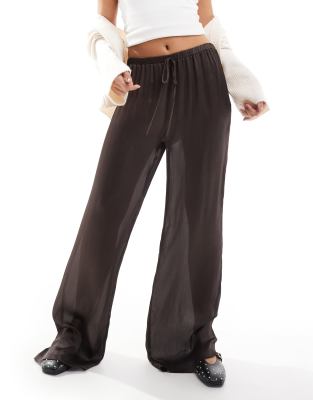 ASOS DESIGN – Chokladbruna, plisserade, halvskira byxor med vida ben - view 1