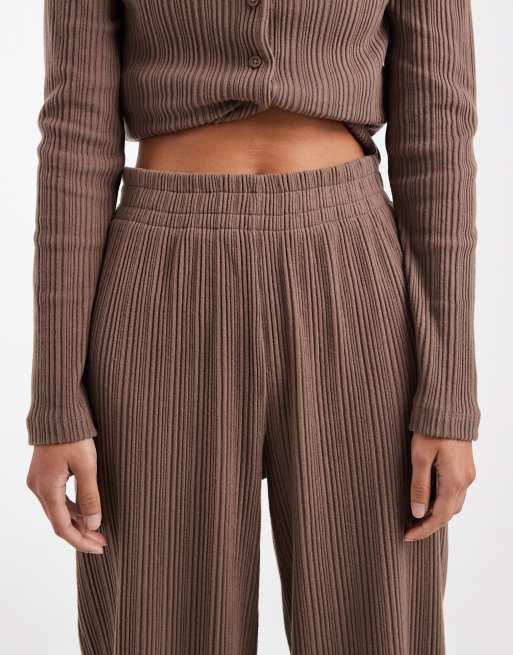 ASOS DESIGN – Chokladbruna, ribbade och borstade byxor med vida ben, del av set, 5 av 5