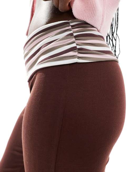ASOS DESIGN – Chokladbruna, utsvängda leggings med randig, nedvikt kant, 5 av 5
