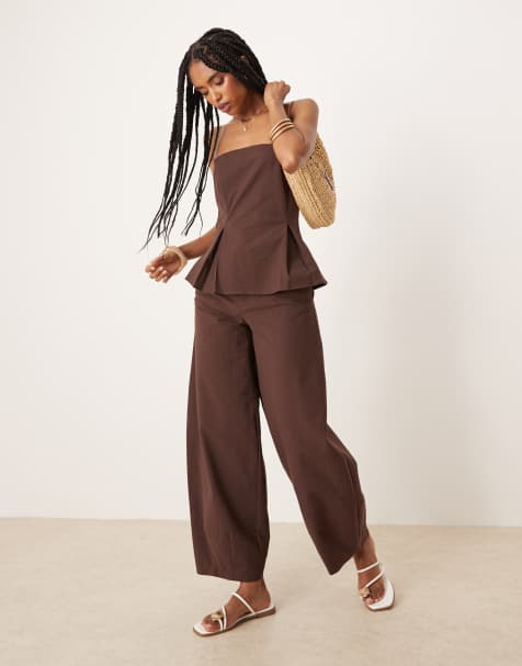 ASOS DESIGN – Chokladbrunt set i linnemix med bandeau-topp med markerad midja och byxor - view 1