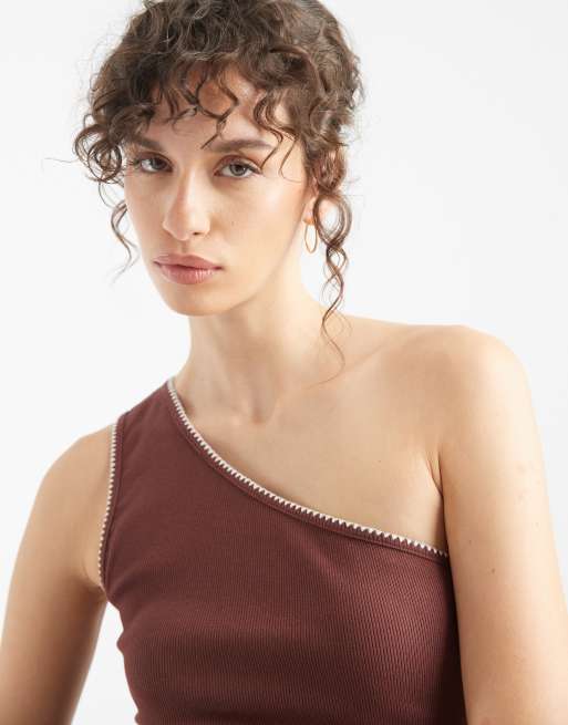 ASOS DESIGN - Chokoaldebrun ribstrikket oneshoulder-top med tæppesyninger, 3 af 4