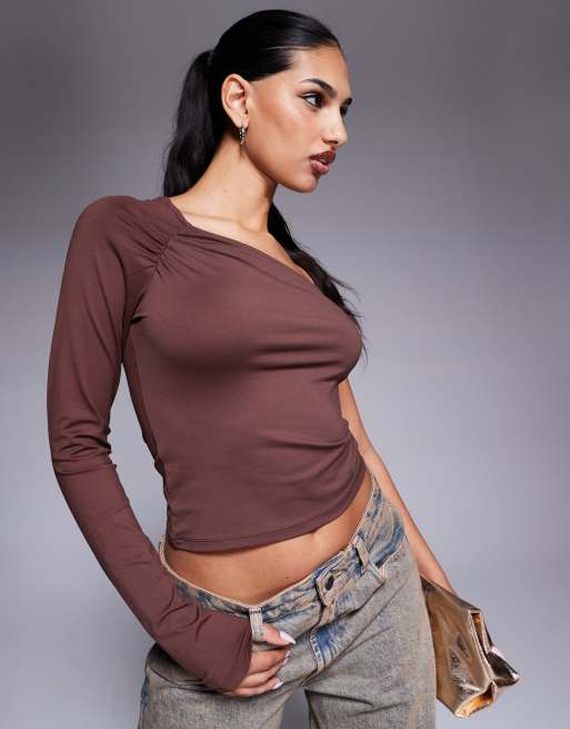 ASOS DESIGN - Chokoladebrun asymmetrisk oneshoulder-top
