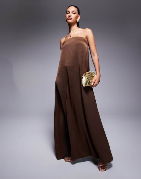 ASOS DESIGN - Chokoladebrun bandeau-maxikjole med trapez-snit i satin - view 1