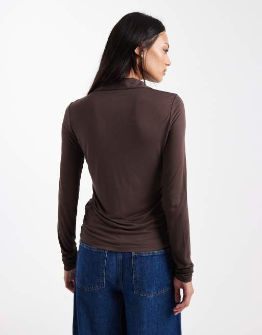 ASOS DESIGN - Chokoladebrun halvgennemsigtig skjorte med lange ærmer, 4 af 4