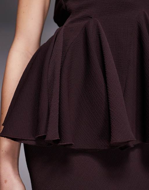 ASOS DESIGN - Chokoladebrun kjole med høj bred halsudskæring og kiler samt asymmetrisk kant, 4 af 4