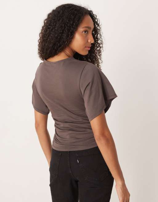 ASOS DESIGN - Chokoladebrun kortærmet T-shirt med rynker og bindebånd i siderne, 2 af 4
