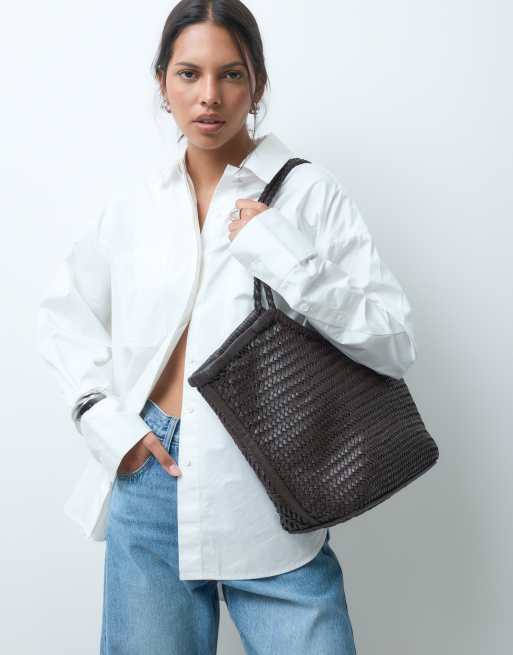 ASOS DESIGN - Chokoladebrun kurvetaske i flettet læder, 4 af 5