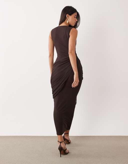 ASOS DESIGN - Chokoladebrun maxikjole i mesh med dyb udskæring og rynkede detaljer, 4 af 4