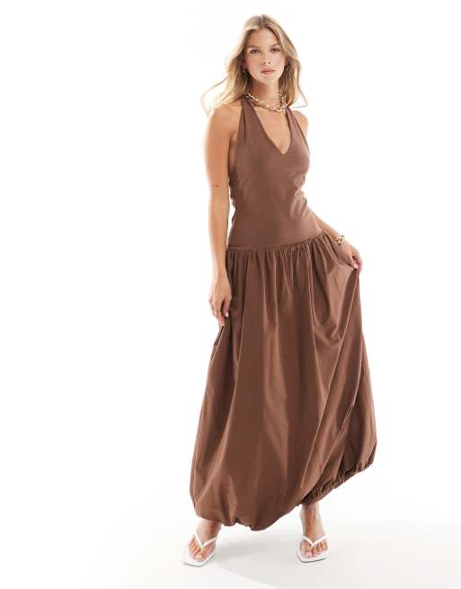 ASOS DESIGN - Chokoladebrun maxikjole med halterneck og ballonskørt i poplin