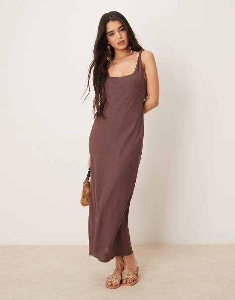 ASOS DESIGN - Chokoladebrun maxikjole med skråsnit og snoede stropper i hørblanding - view 1