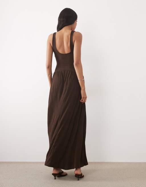 ASOS DESIGN - Chokoladebrun midikjole med gennemgående knapper i krølstof, 2 af 4