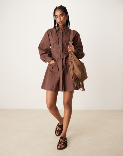 ASOS DESIGN - Chokoladebrun mini-skjortekjole i utility-stil med bælte - view 1