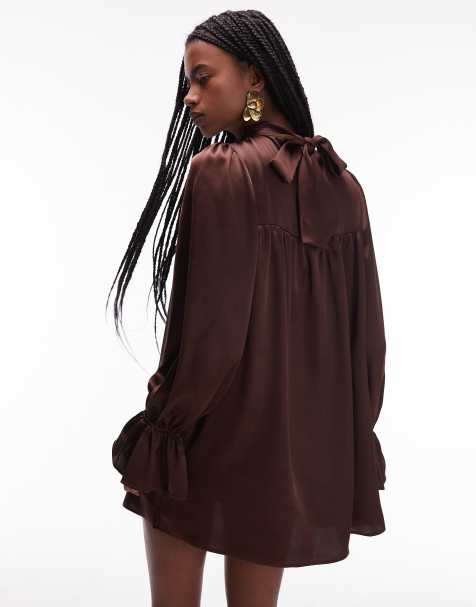 ASOS DESIGN - Chokoladebrun minikjole i satin med høj hals og blouson-ærmer - view 1