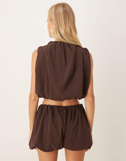 ASOS DESIGN - Chokoladebrun og højhalset top med pufdetalje - Del af sæt, 3 af 4